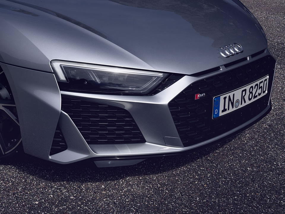 Audi R8 Coupé V10 RWD La Spezia e Massa Fari LED