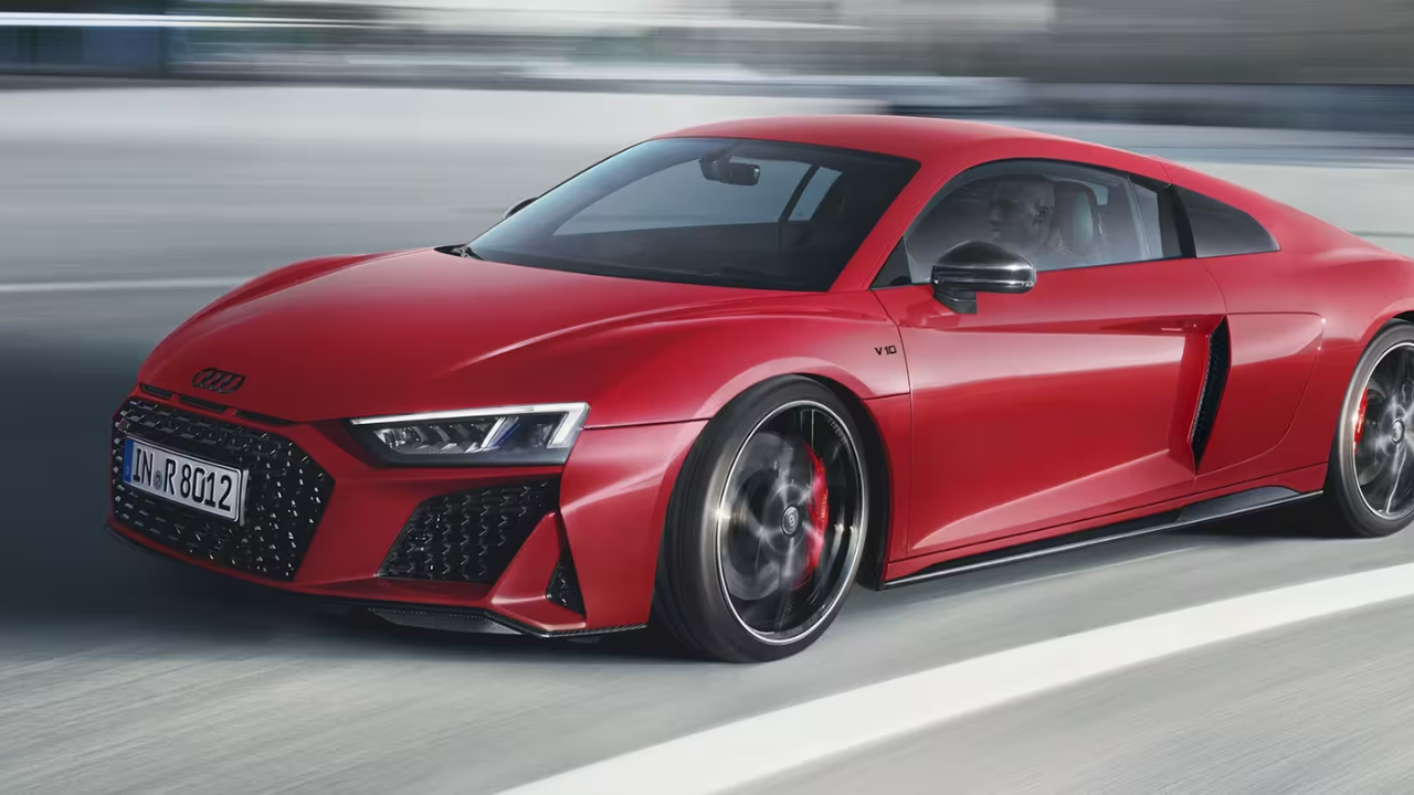 Scopri Audi R8 Coupé V10 Performance RWD a Massa e La Spezia